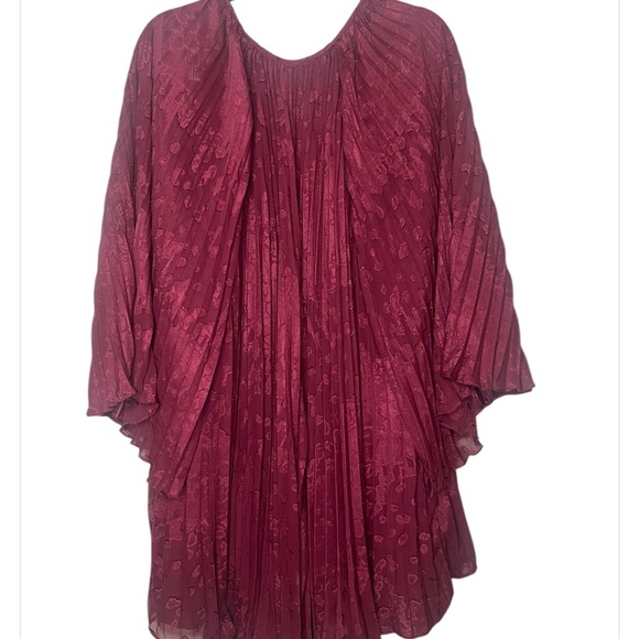 NWT Anthropologie Toulon BellSleeve Pleated Burnout
Mini Dress Plum Size s - Picture 5 of 7